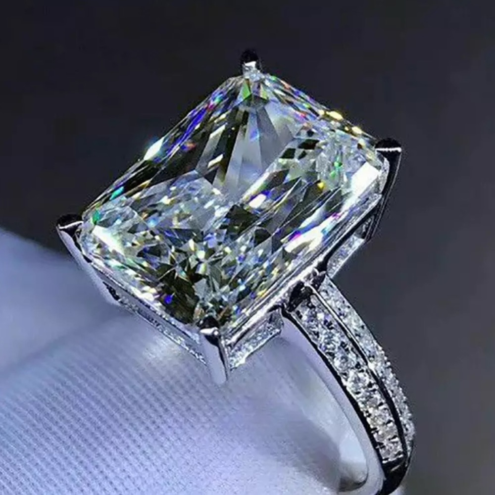 NEW 925 STERLING SILVER DIAMOND ENGAGEMENT RING